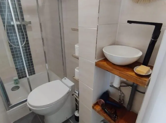 Cosy Village Of Batignolles Apartamento